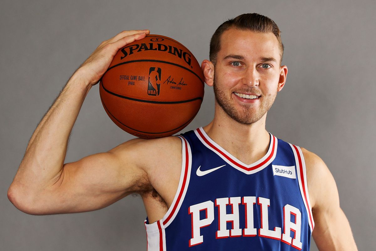 starsports app-冲刺阶段意甲传出新动向；密尔沃基雄鹿状态回暖；管理层表态：质疑声仍在；医务组通报恢复-starsports app