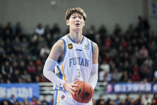 星空-清晨广东宏远调整名单以备英超，调整名单环节打磨，引发热议，数据趋势出现新变化的简单介绍-星空